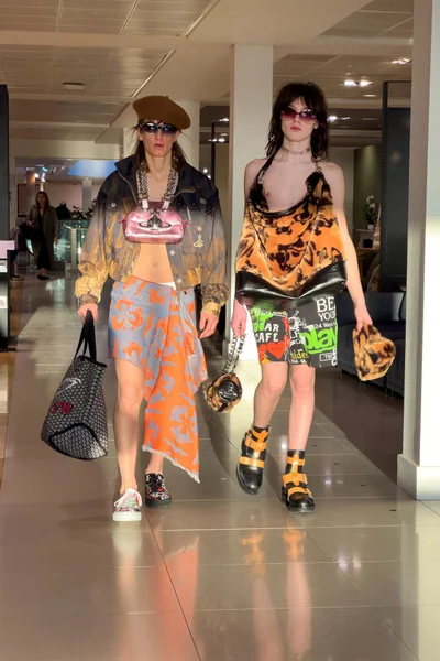 Look 35
